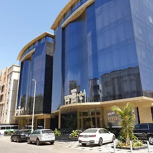فندق Vivid Plaza