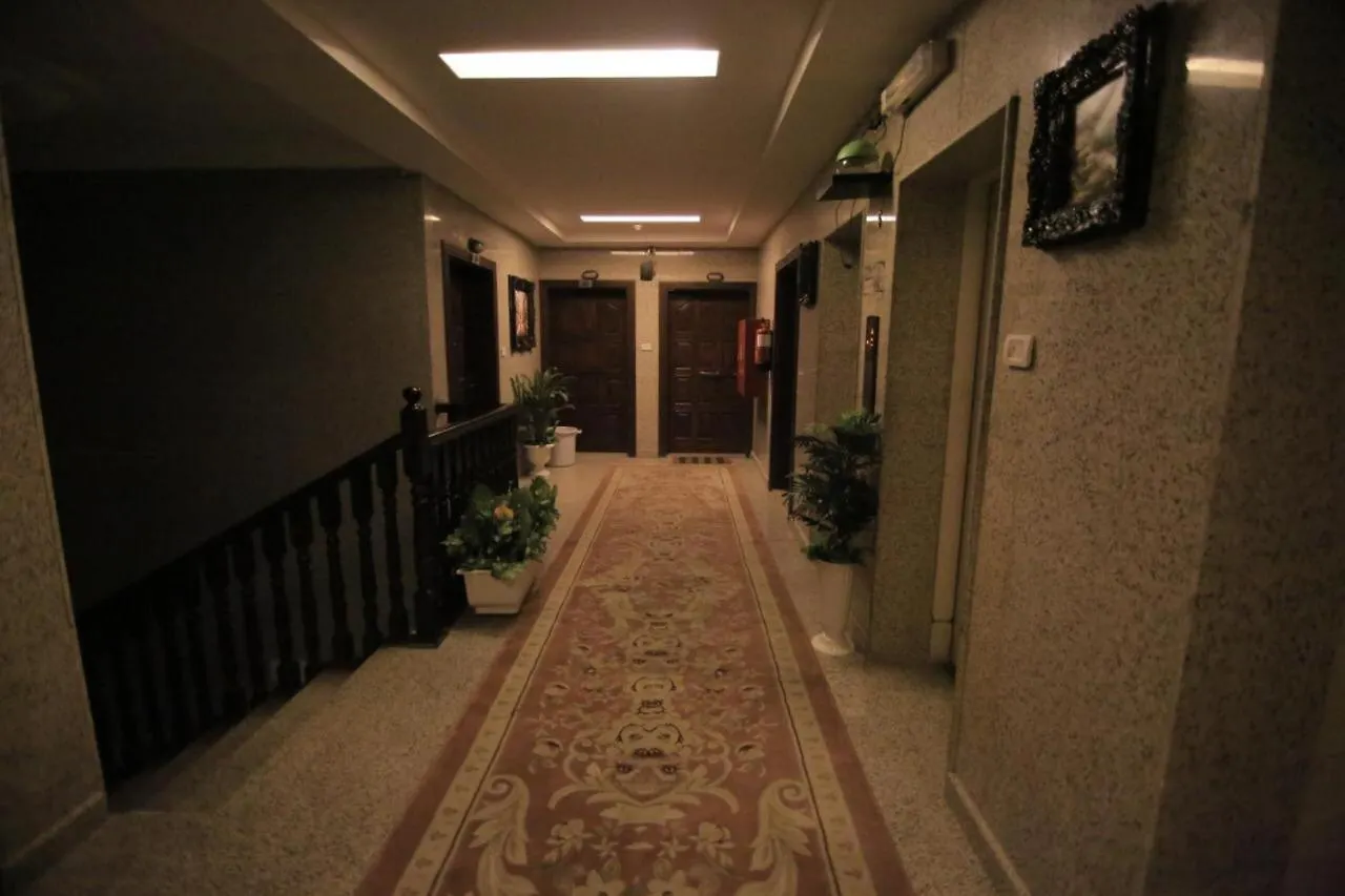 アパートホテル ジェッダ Al-Hamra Furnished Unitsアパートホテル